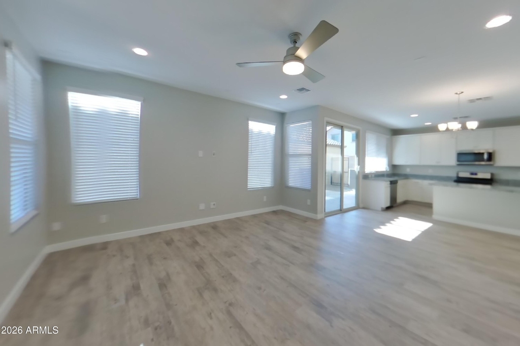 9310 E Strobe Avenue - Photo 1