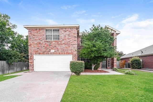 962 Heather Street - Photo 0