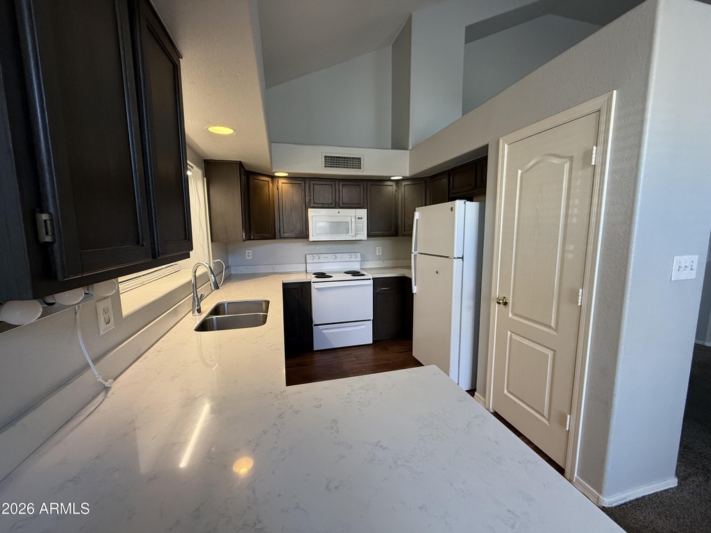 5665 W Galveston Street - Photo 3