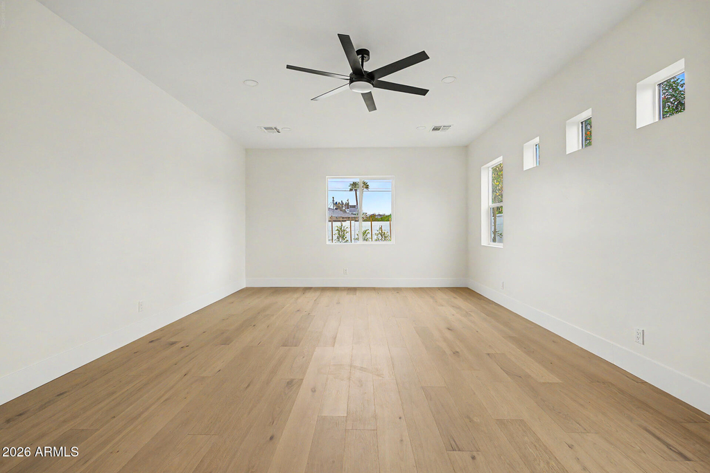 3229 E Roma Avenue - Photo 15
