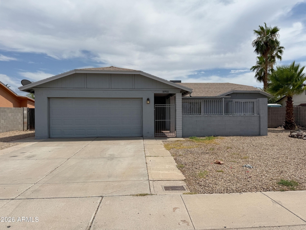 10921 W Sells Drive - Photo 0