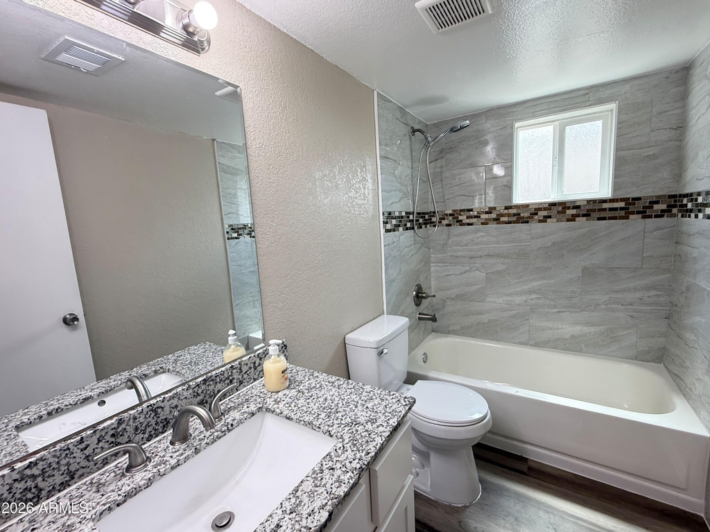 10921 W Sells Drive - Photo 17