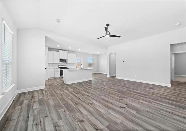2032 Brentwood Drive - Photo 3