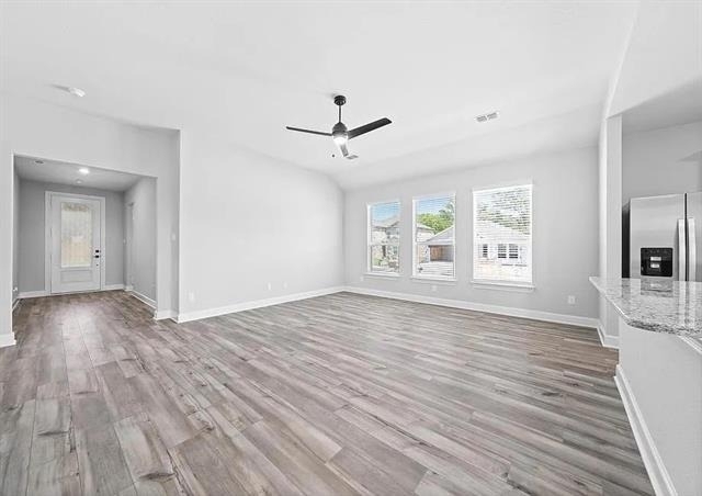 2032 Brentwood Drive - Photo 2