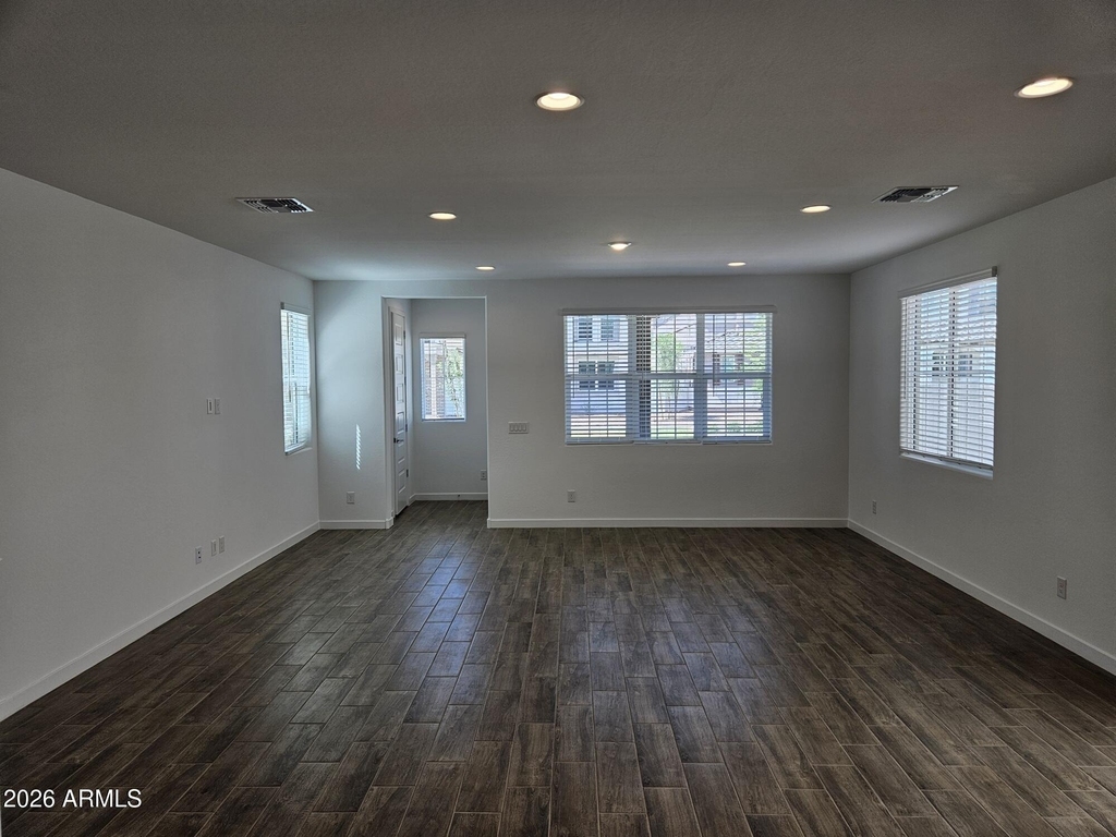 3357 S Primrose Avenue - Photo 11