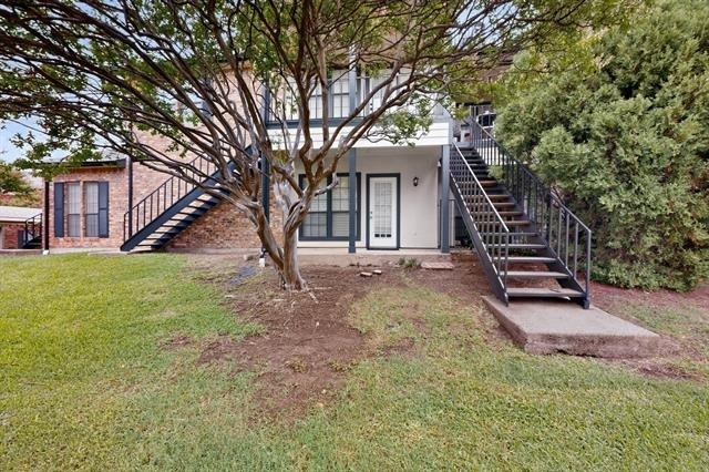2835 Keller Springs Road - Photo 13