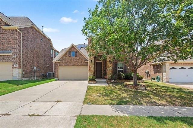 604 Darby Lane - Photo 1