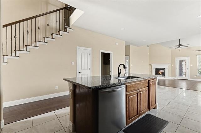 604 Darby Lane - Photo 4