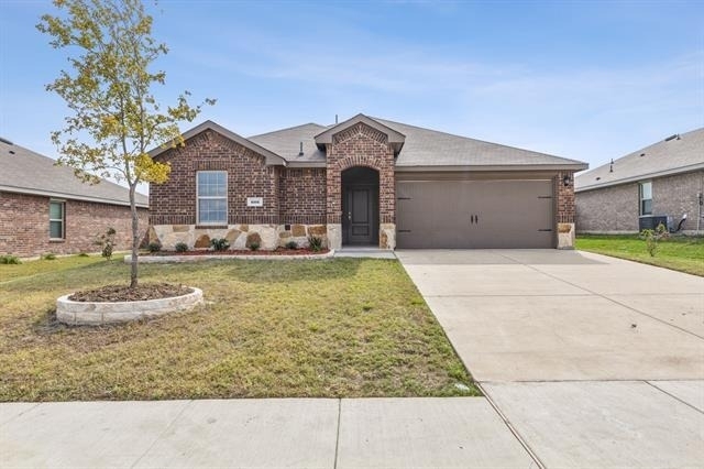 606 Wrangler Drive - Photo 1