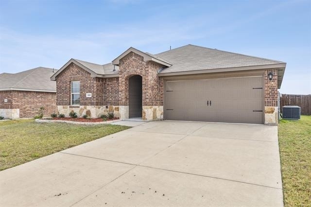 606 Wrangler Drive - Photo 0