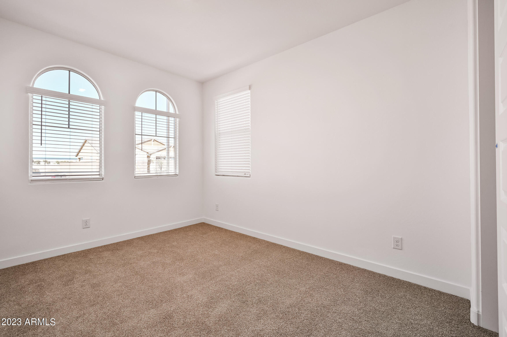12617 W Kaler Drive - Photo 19