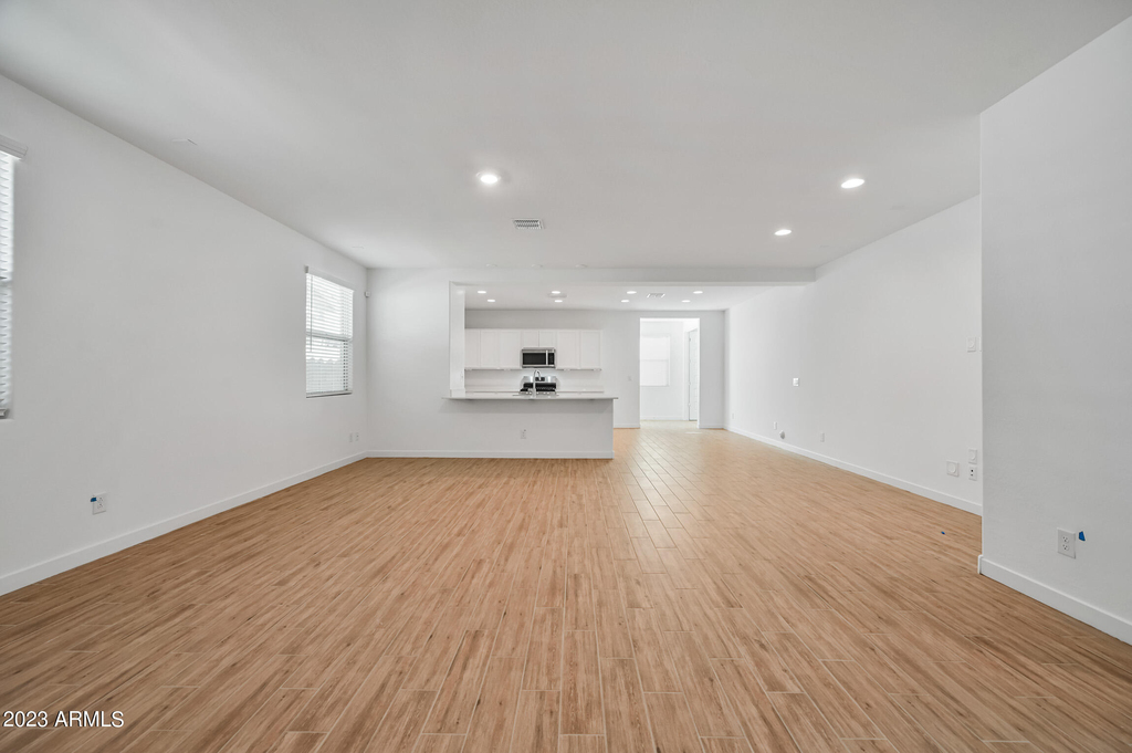 12617 W Kaler Drive - Photo 2
