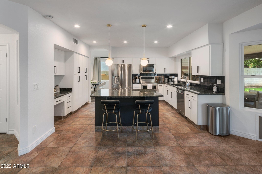 5408 E Kelton Lane - Photo 45