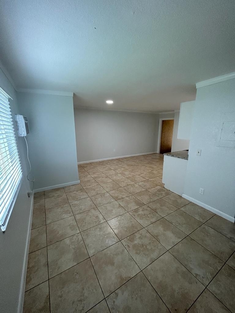 1119 Nw 6th Avenue - Photo 4