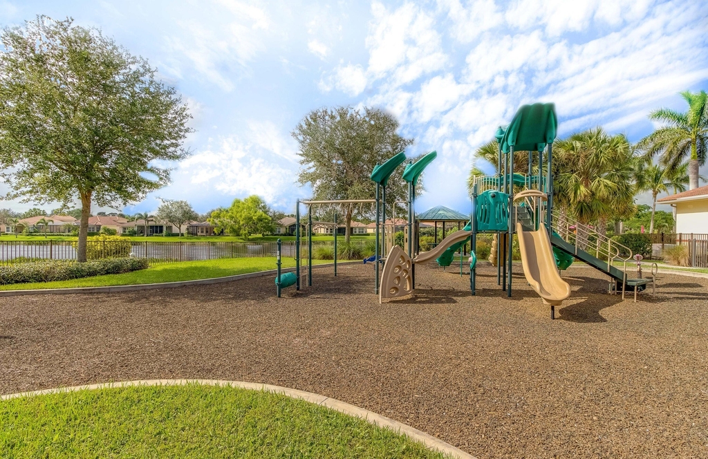 8060 Kiawah Trace - Photo 49