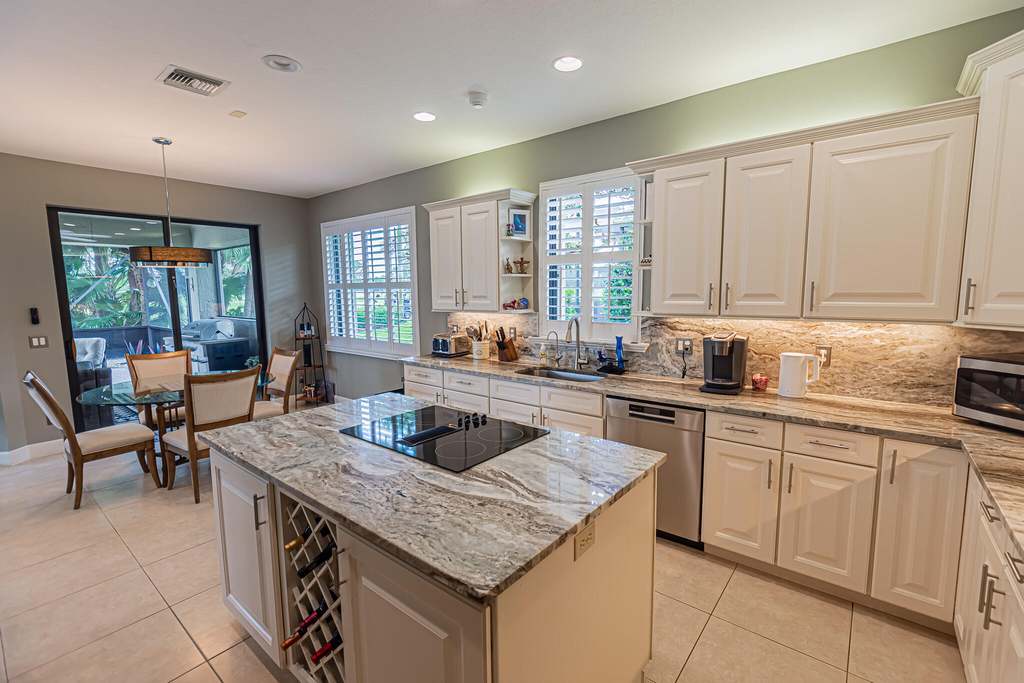 8060 Kiawah Trace - Photo 5