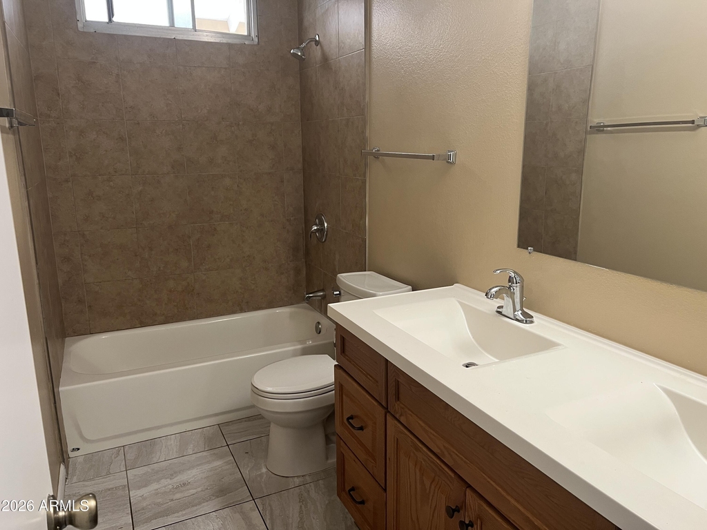 602 E Lodge Drive - Photo 12