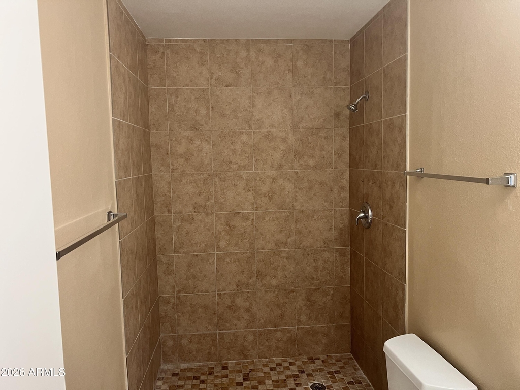 602 E Lodge Drive - Photo 18