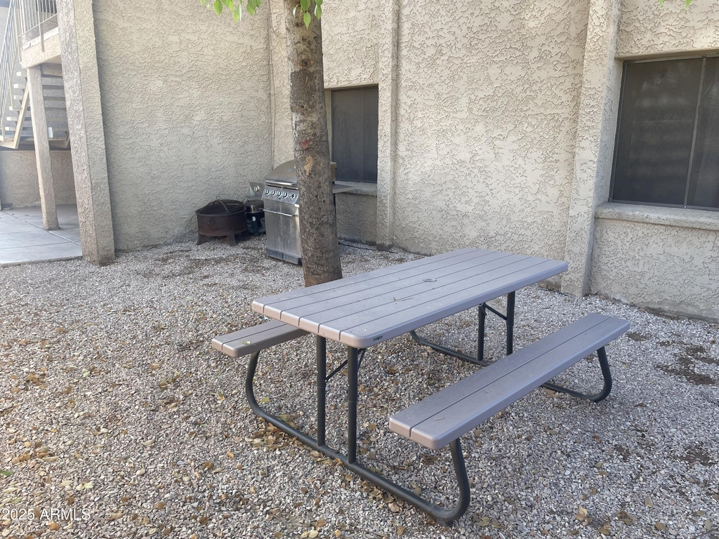 602 E Townley Avenue - Photo 11
