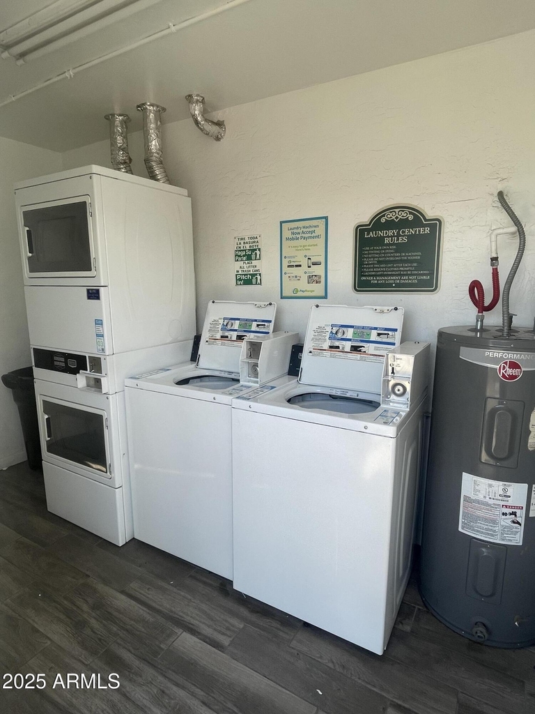 602 E Townley Avenue - Photo 9