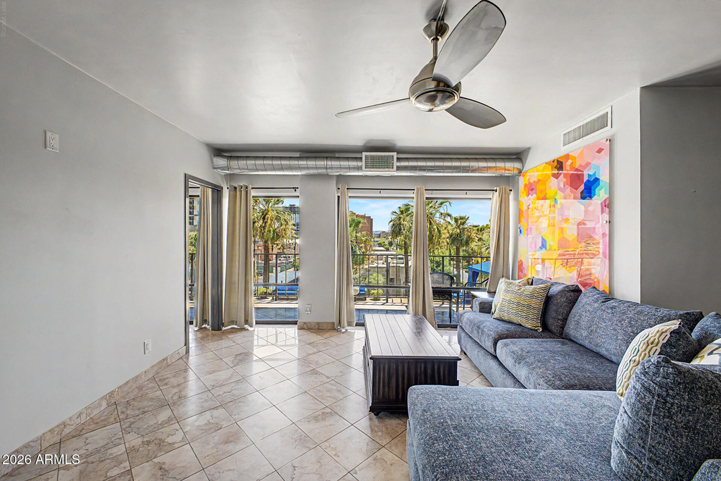 805 N 4th Avenue - Photo 1