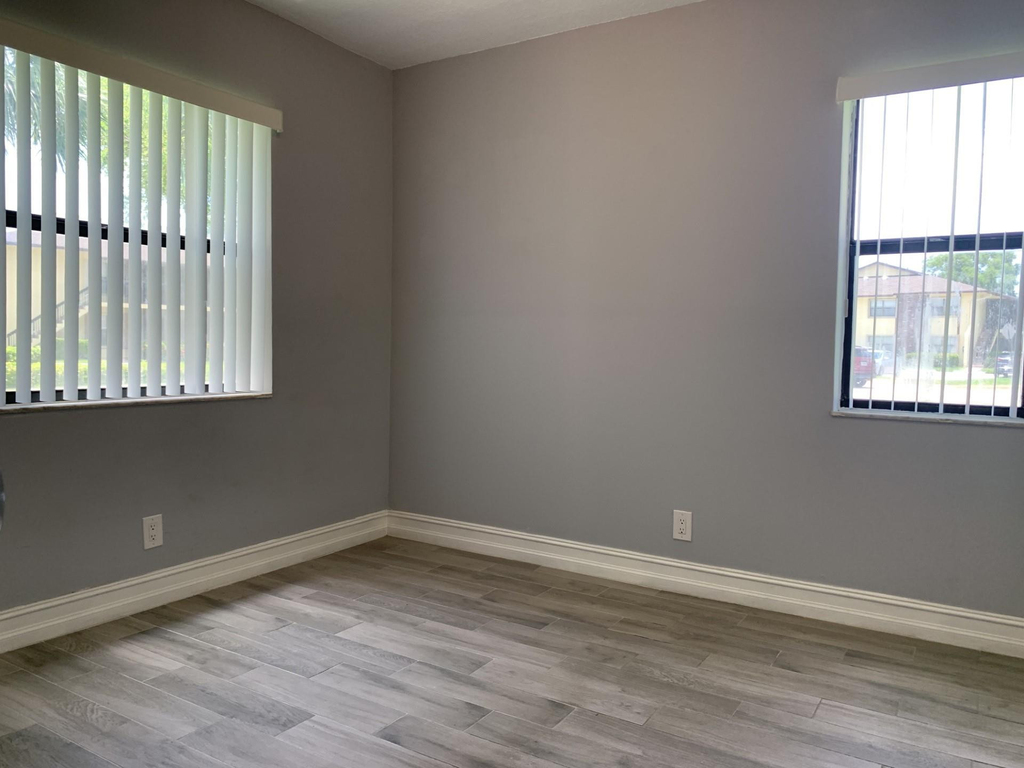 10011 Winding Lake Road - Photo 8