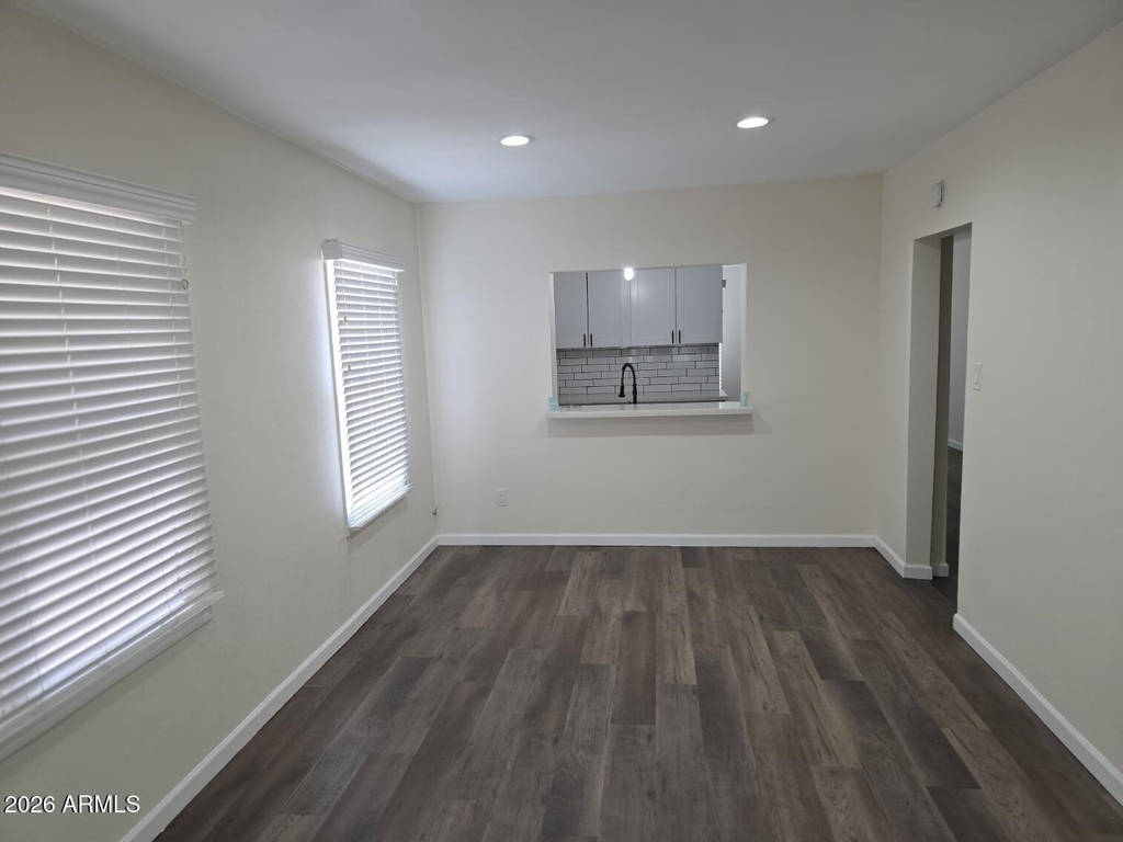 143 S Olive -- - Photo 4