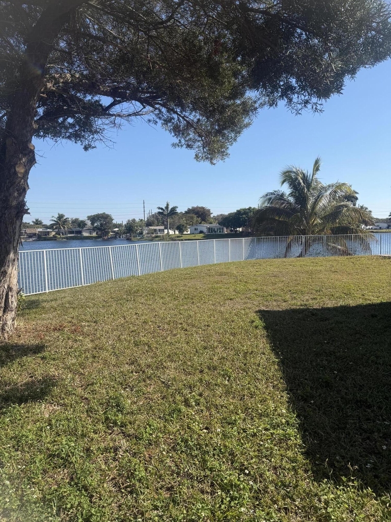 2181 Nw 94th Avenue - Photo 12