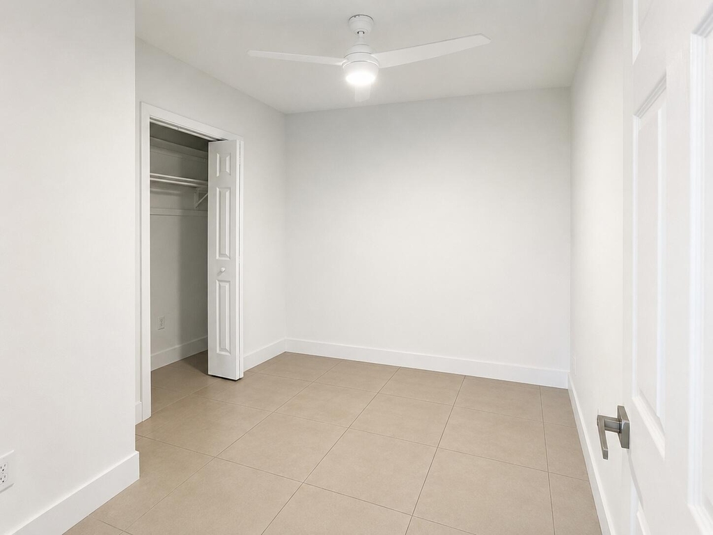 2152 Sw 72nd Avenue - Photo 4