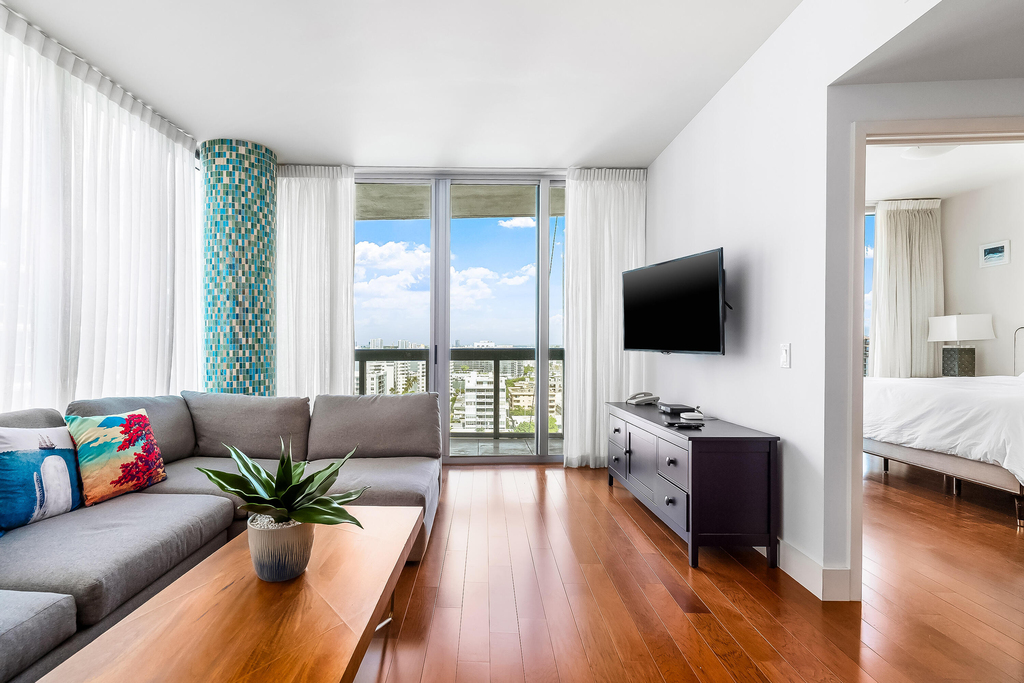 6899 Collins Avenue - Photo 12