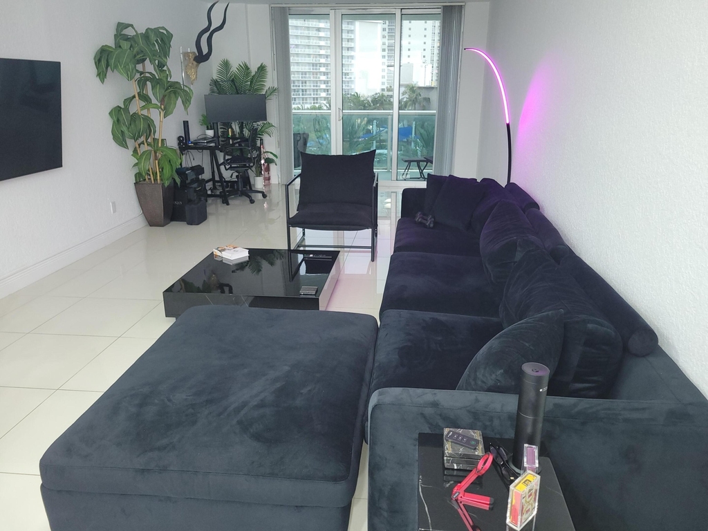 19370 Collins Avenue - Photo 10