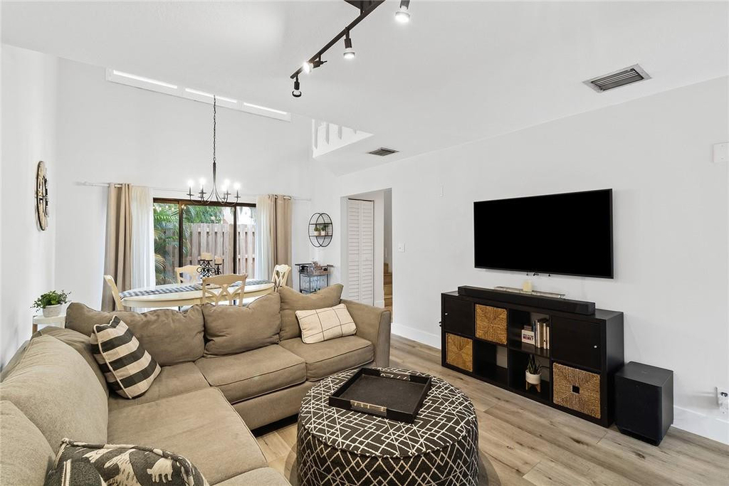 324 City View Drive - Photo 6