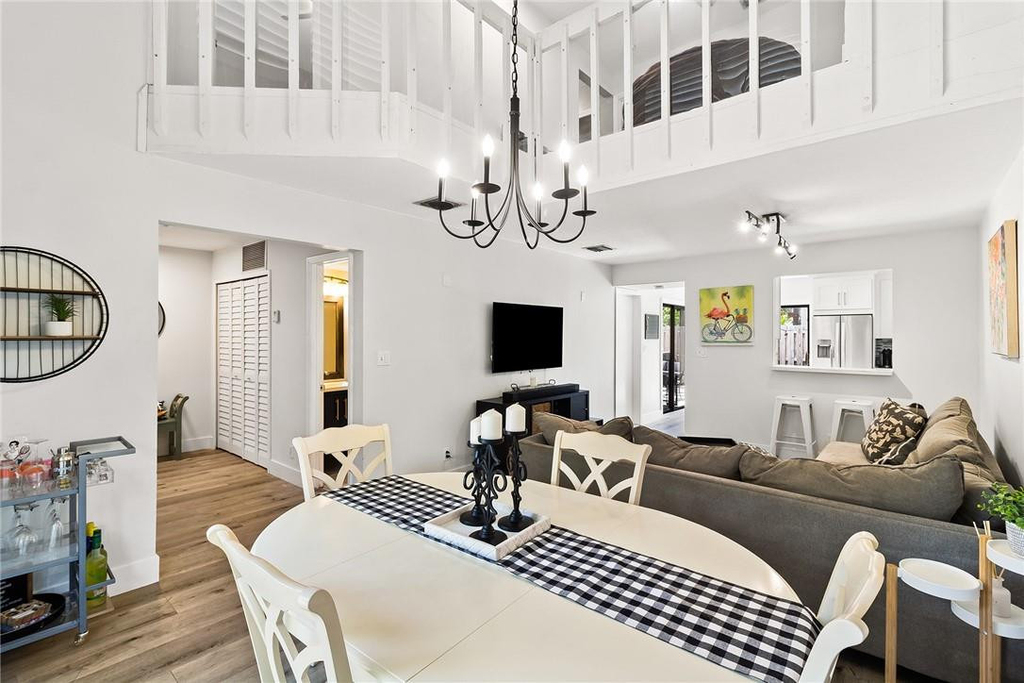 324 City View Drive - Photo 4