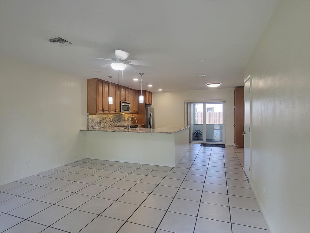 1601 Sw 1 Terrace - Photo 4
