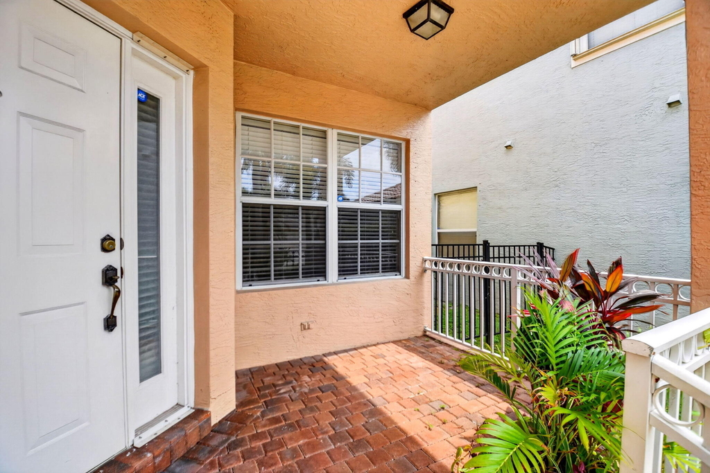 5018 Starblaze Drive - Photo 6