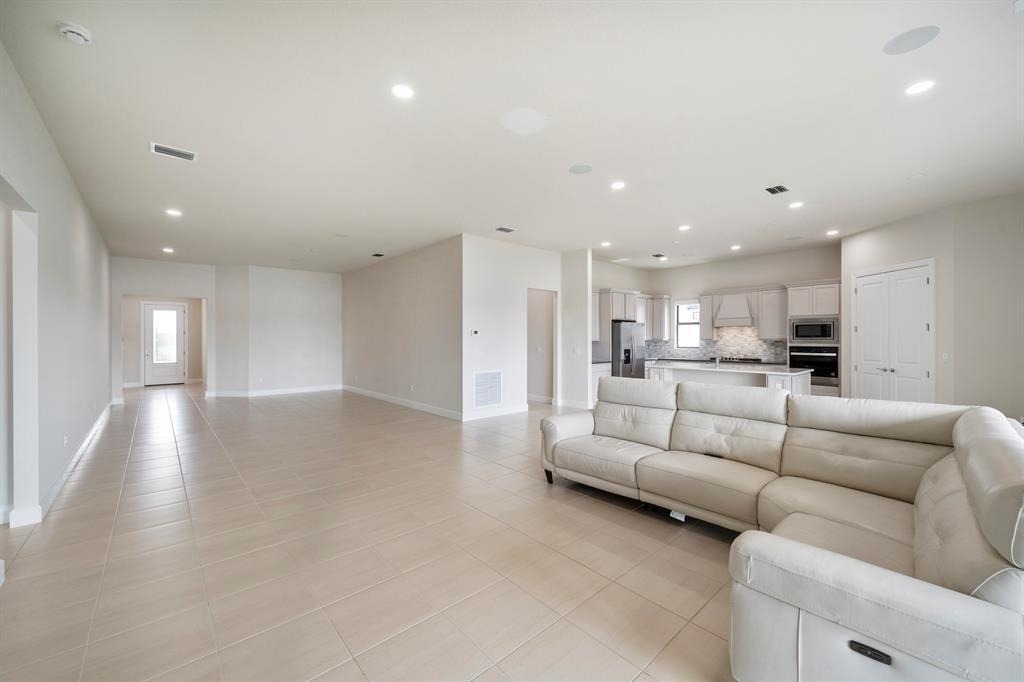 818 Se Courances Drive - Photo 12