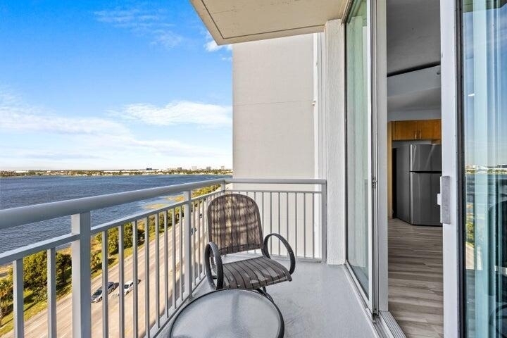 300 S Australian Avenue - Photo 15