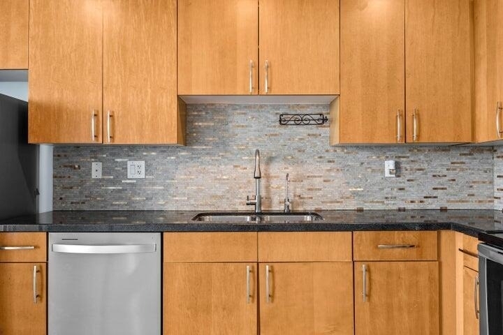 300 S Australian Avenue - Photo 11
