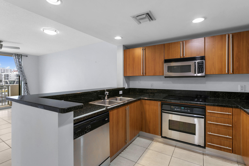610 Clematis Street - Photo 0
