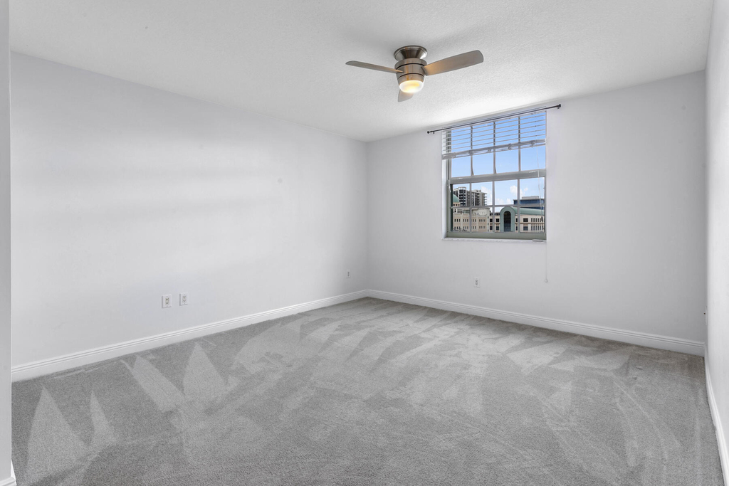 610 Clematis Street - Photo 11