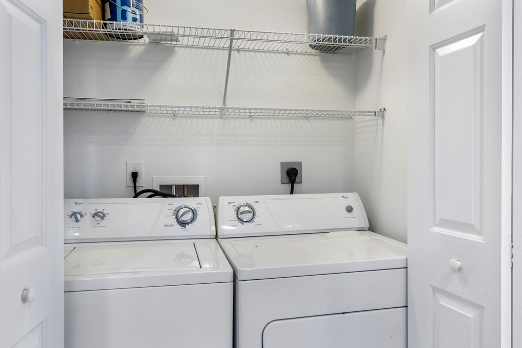 610 Clematis Street - Photo 2