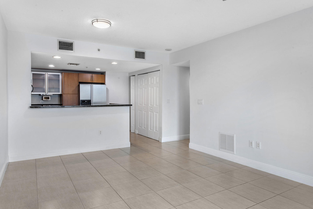 610 Clematis Street - Photo 6