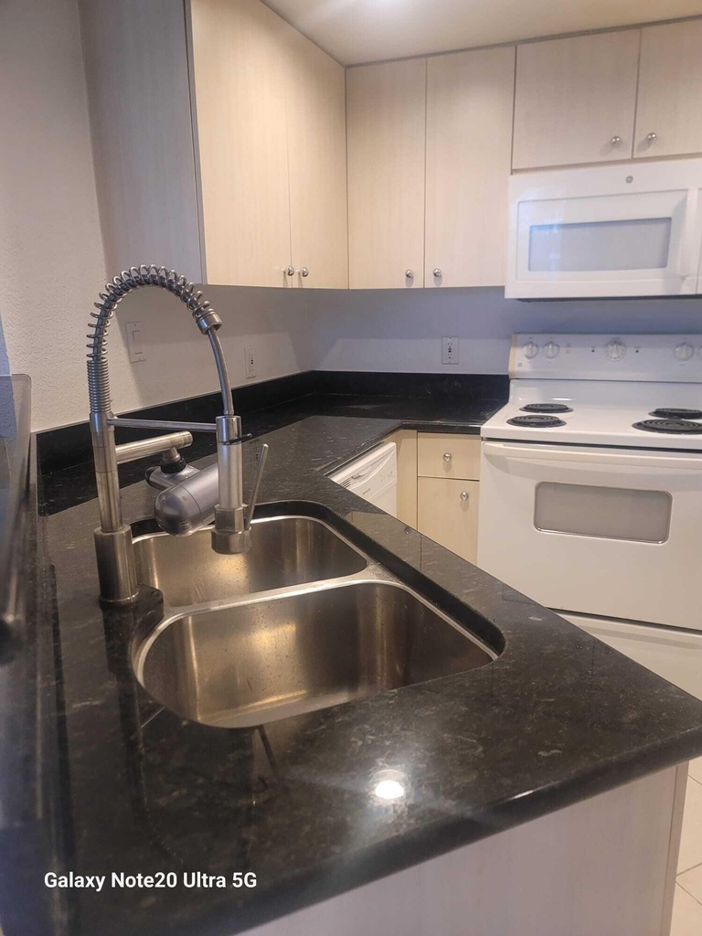 1801 N Flagler Drive - Photo 15