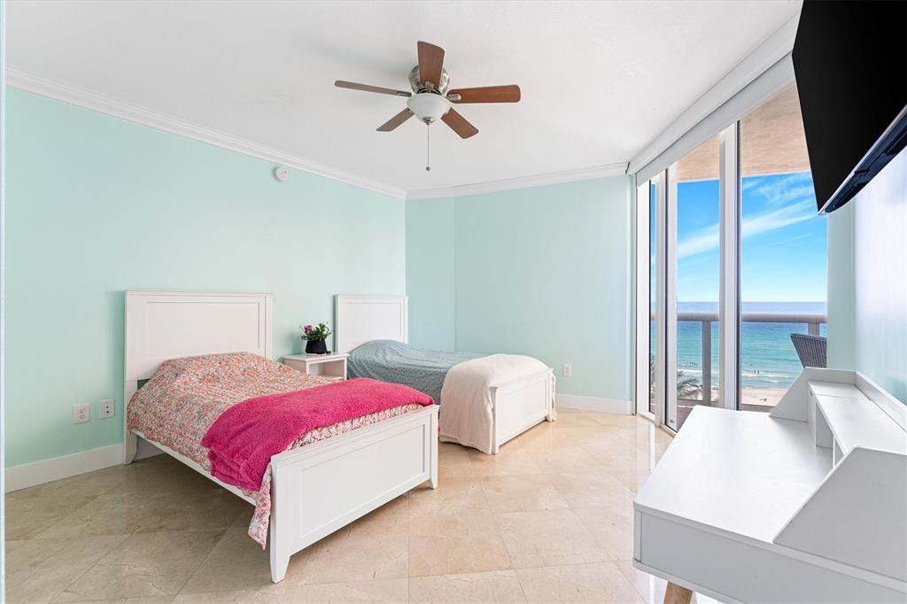 17201 Collins Avenue - Photo 15