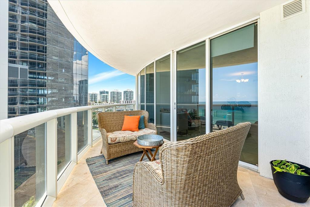 17201 Collins Avenue - Photo 11