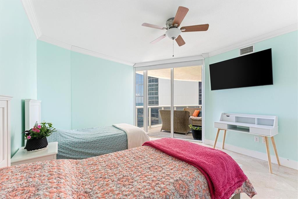 17201 Collins Avenue - Photo 14