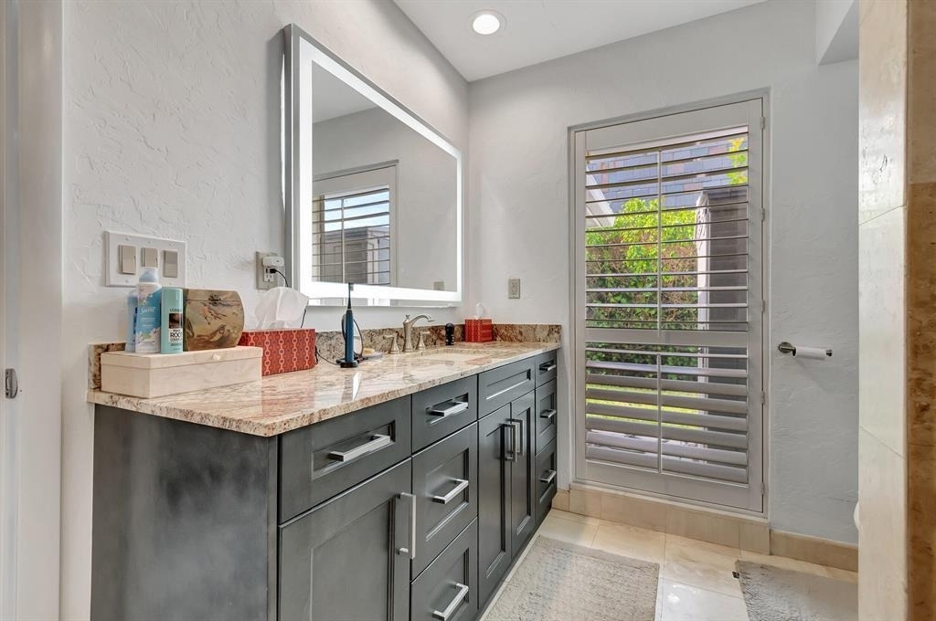 4450 Ne 23rd Avenue - Photo 18