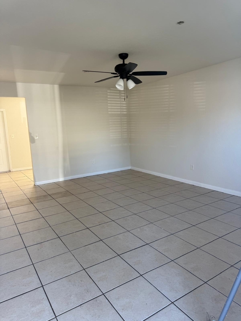 518 N 6th Street - Photo 2