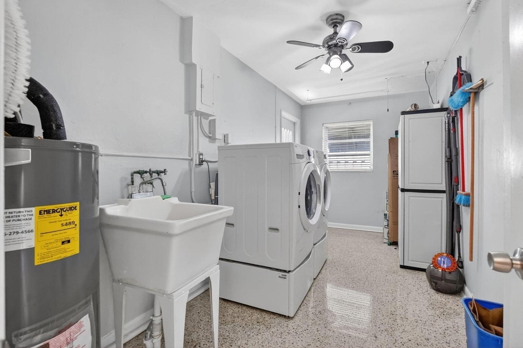 456 Ne 28th Terrace - Photo 18
