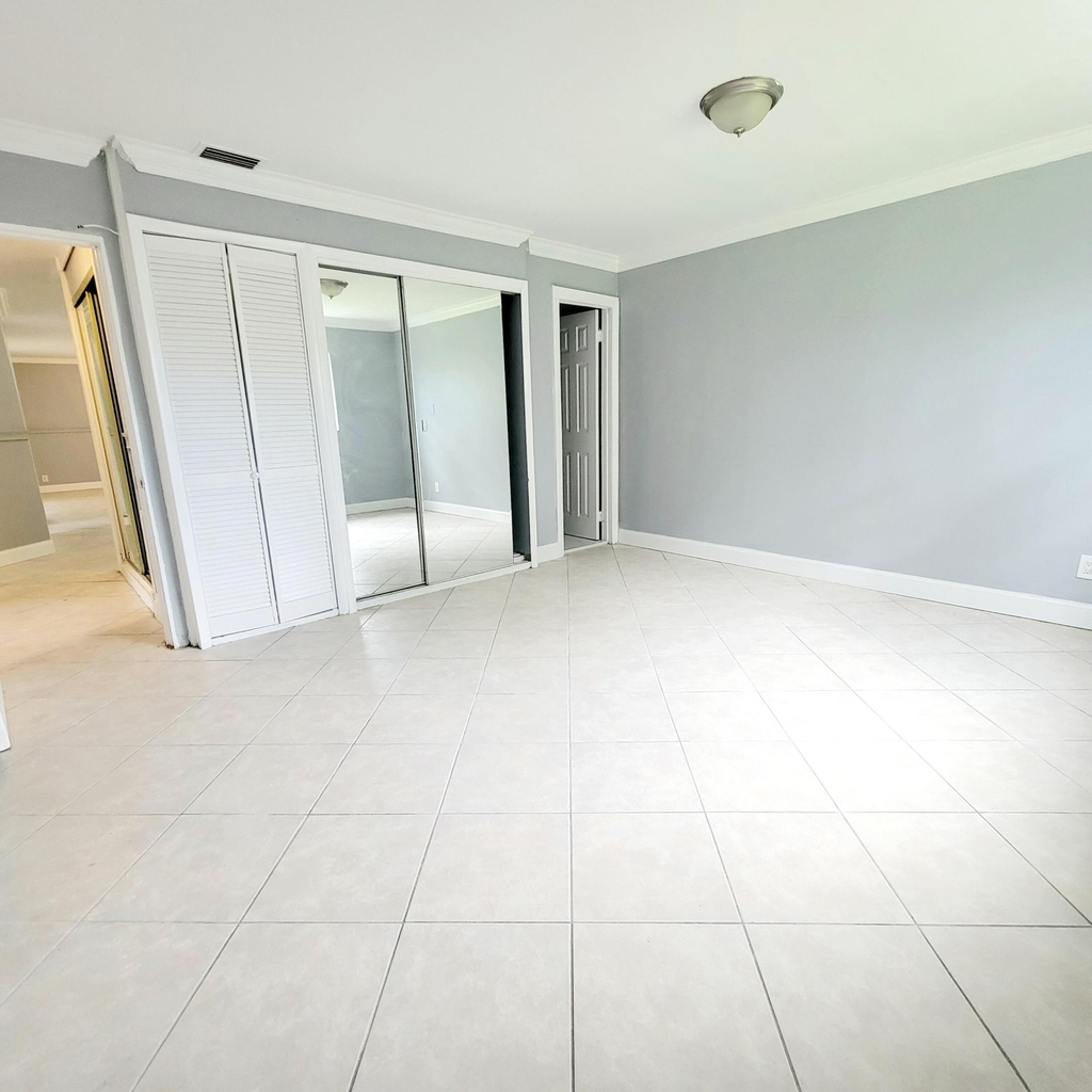 2021 Nw 64th Avenue - Photo 21